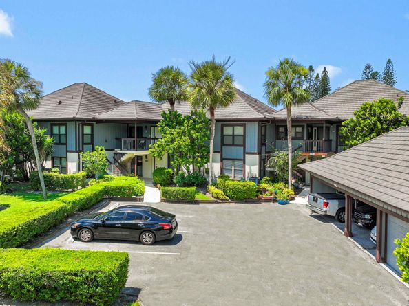 13329 Polo Club Road 105, Wellington FL 33414