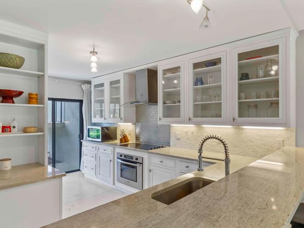 13329 Polo Club Road 105, Wellington FL 33414