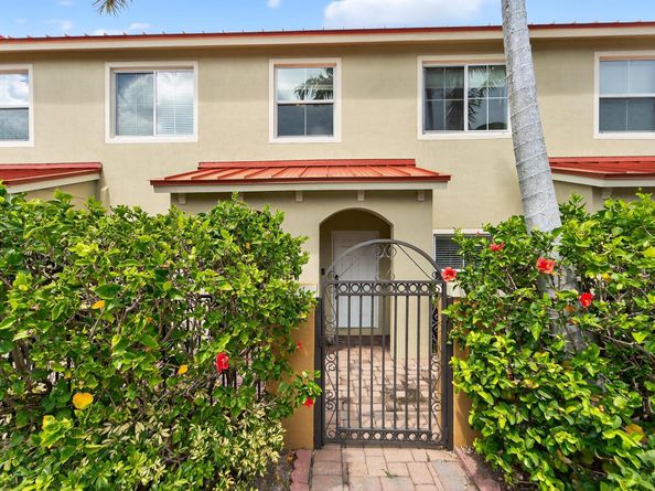 163 Monterey Bay Drive, Boynton Beach FL 33426