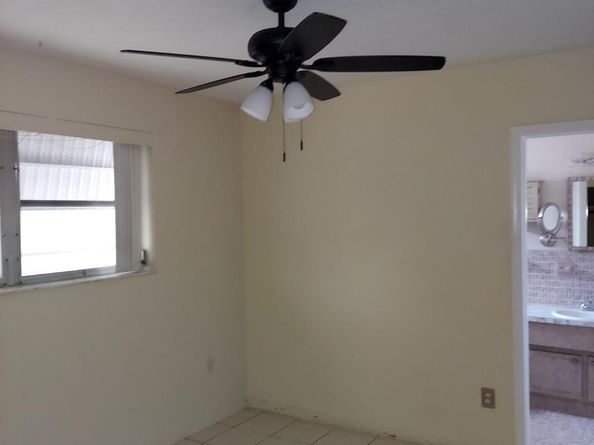 1011 NW 45th Ct, Fort Lauderdale FL 33309