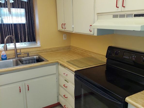 1011 NW 45th Ct, Fort Lauderdale FL 33309