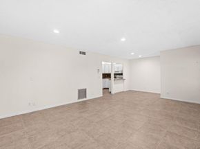 432 Pine Glen Lane C2, Greenacres FL 33463