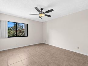 432 Pine Glen Lane C2, Greenacres FL 33463