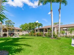 432 Pine Glen Lane C2, Greenacres FL 33463