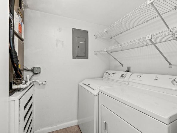 432 Pine Glen Lane C2, Greenacres FL 33463