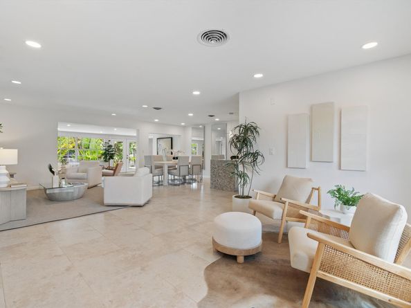 4351 NE 15th Ter, Oakland Park FL 33334