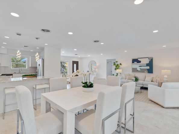 4351 NE 15th Ter, Oakland Park FL 33334