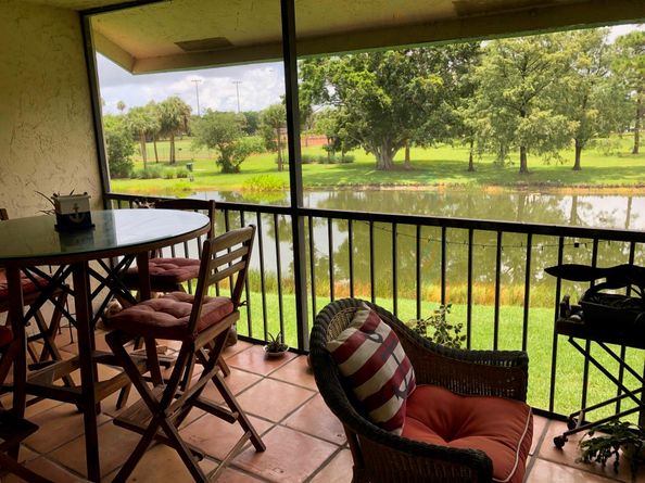 7 Lexington Lane, Palm Beach Gardens FL 33418