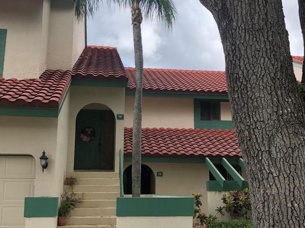 7 Lexington Lane, Palm Beach Gardens FL 33418