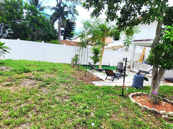 9056 Green Meadows Way, Palm Beach Gardens FL 33418