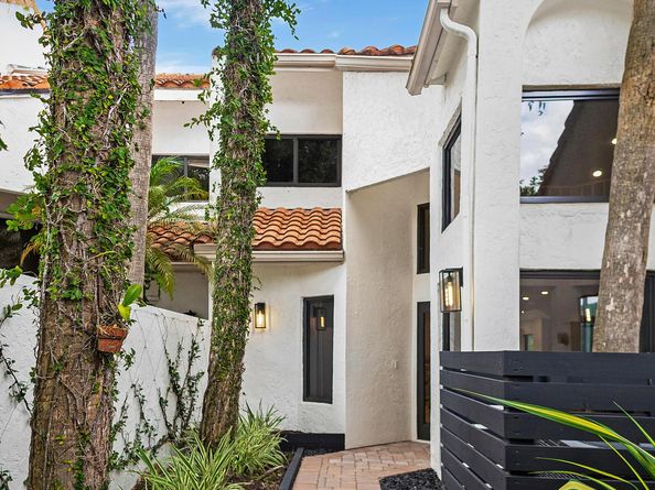 2435 Windsor Way Court, Wellington FL 33414