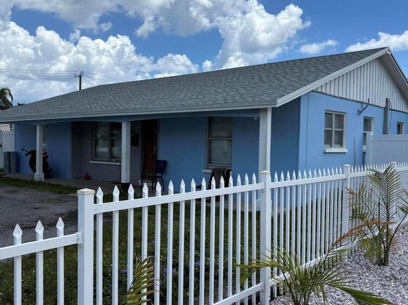 3308 Lake Avenue, West Palm Beach FL 33405