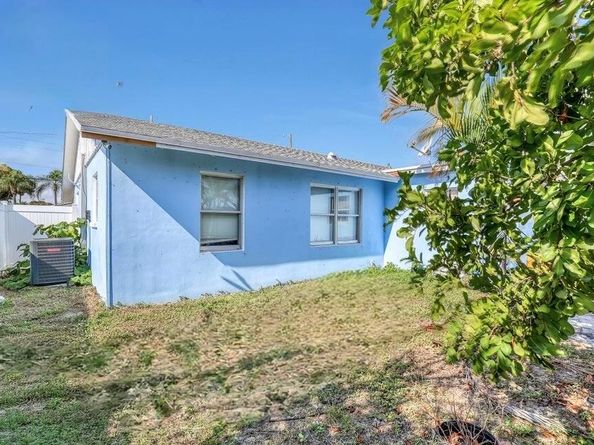 3308 Lake Avenue, West Palm Beach FL 33405