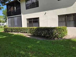 3236 Jog Park Drive, Greenacres FL 33467