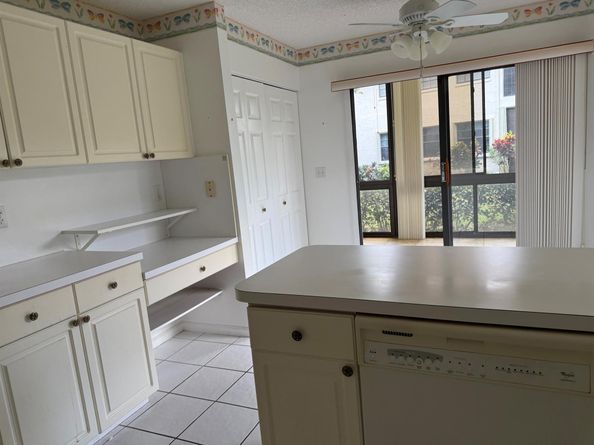 3236 Jog Park Drive, Greenacres FL 33467