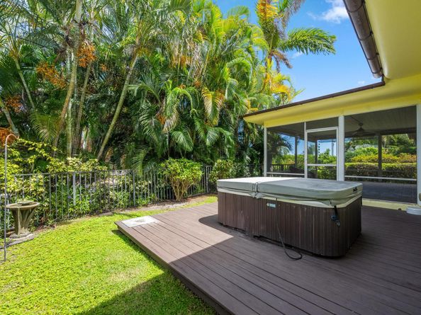 632 N Lakeside Drive, Lake Worth Beach FL 33460