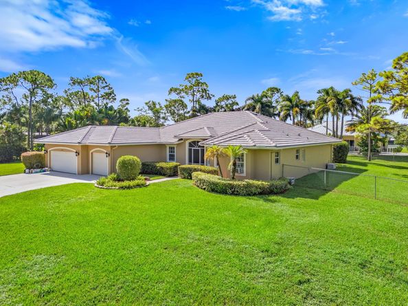 8732 Rodeo Drive, Lake Worth FL 33467