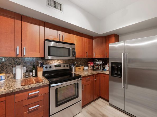 11760 St Andrews Place 102, Wellington FL 33414