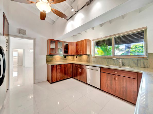 2524 NE 26th Terrace, Fort Lauderdale FL 33305