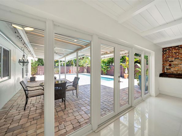 2524 NE 26th Terrace, Fort Lauderdale FL 33305