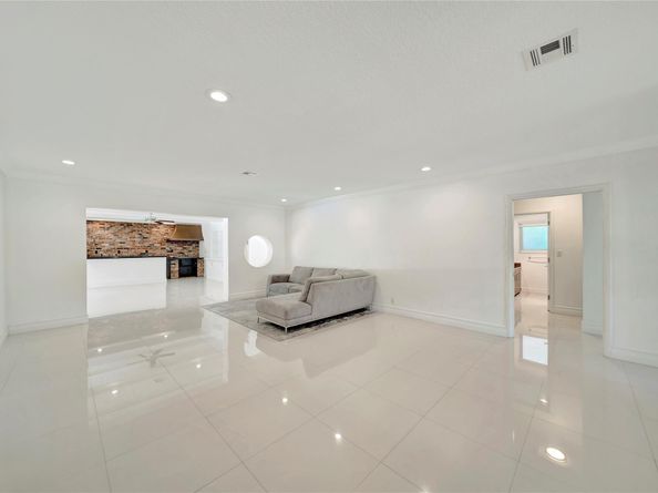 2524 NE 26th Terrace, Fort Lauderdale FL 33305