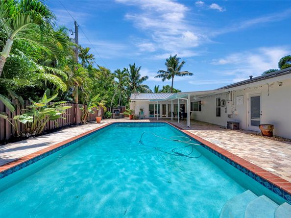 2524 NE 26th Terrace, Fort Lauderdale FL 33305