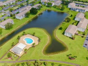 393 Mansfield J 393, Boca Raton FL 33434