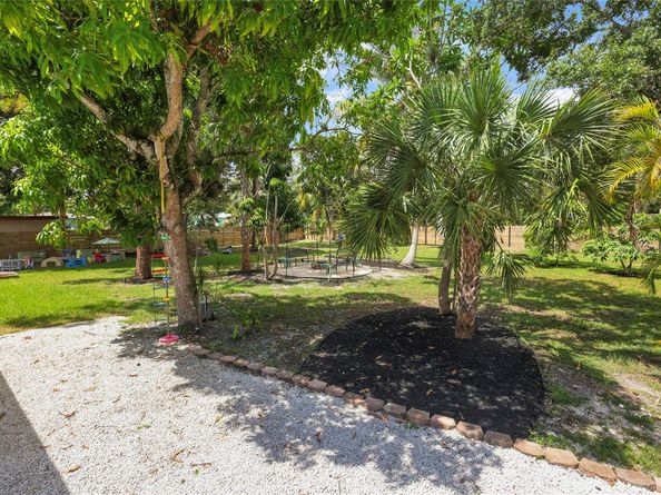 2054 SW 30th Ter, Fort Lauderdale FL 33312
