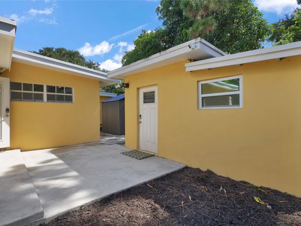 2054 SW 30th Ter, Fort Lauderdale FL 33312