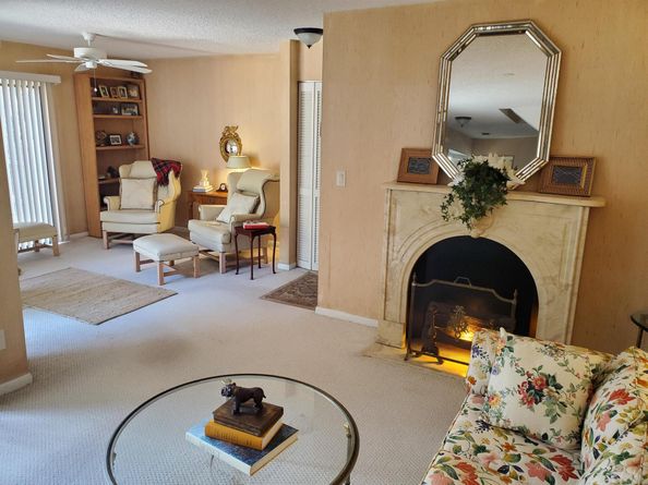 387 Prestwick Lane 1, Palm Beach Gardens FL 33418