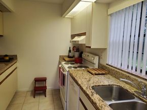 387 Prestwick Lane 1, Palm Beach Gardens FL 33418