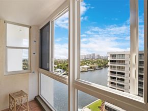 3100 NE 49th St PH05, Fort Lauderdale FL 33308