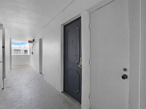 3100 NE 49th St PH05, Fort Lauderdale FL 33308