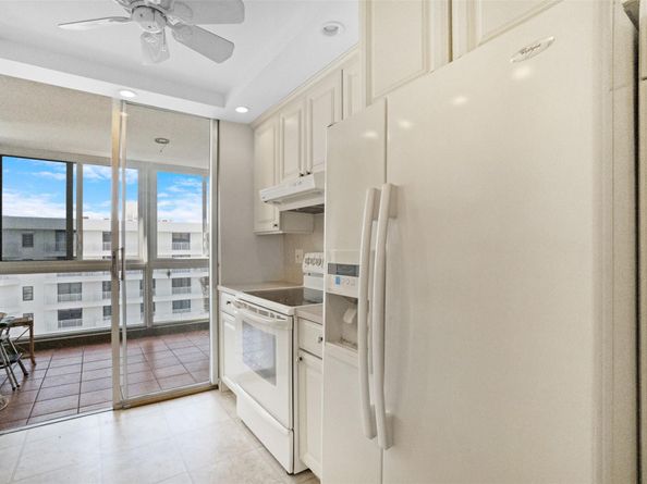3100 NE 49th St PH05, Fort Lauderdale FL 33308