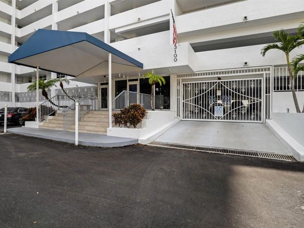 3100 NE 49th St PH05, Fort Lauderdale FL 33308