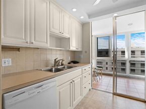 3100 NE 49th St PH05, Fort Lauderdale FL 33308