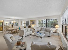 372 Golfview Road 403, North Palm Beach FL 33408