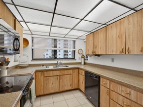 372 Golfview Road 403, North Palm Beach FL 33408