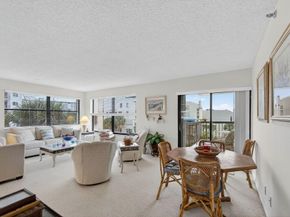 372 Golfview Road 403, North Palm Beach FL 33408