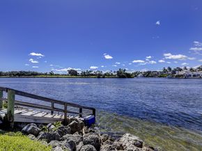 372 Golfview Road 403, North Palm Beach FL 33408