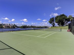 372 Golfview Road 403, North Palm Beach FL 33408