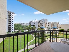 372 Golfview Road 403, North Palm Beach FL 33408