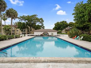 2710 Riverside Dr 106A, Coral Springs FL 33065
