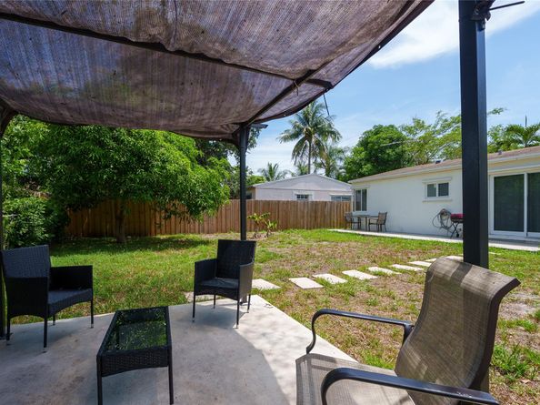121 NW 53rd Ct, Oakland Park FL 33309