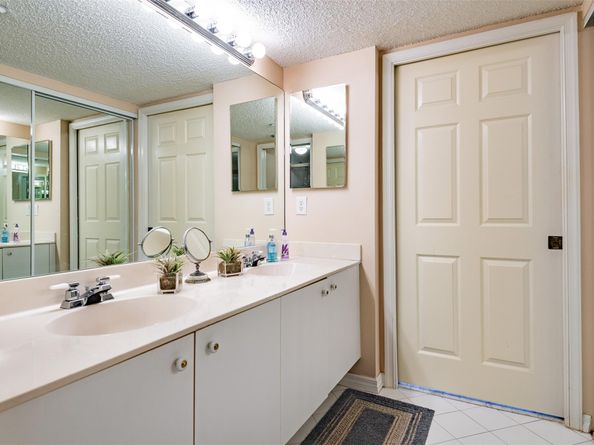 7763 Southampton Ter 215, Tamarac FL 33321