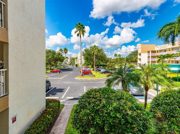 7763 Southampton Ter 215, Tamarac FL 33321