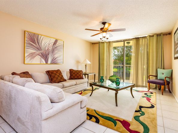 7763 Southampton Ter 215, Tamarac FL 33321