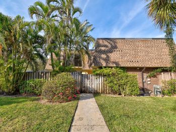 2913 SW 22nd Circle