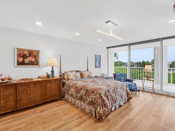 3210 S Ocean Boulevard 301, Highland Beach FL 33487