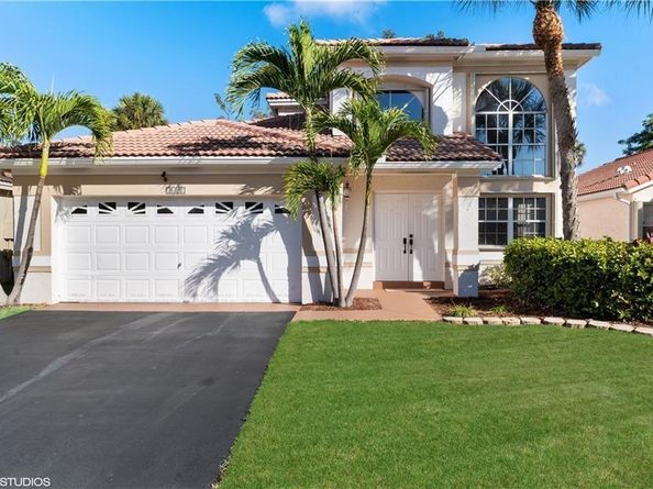 7697 NW 25th St, Margate FL 33063